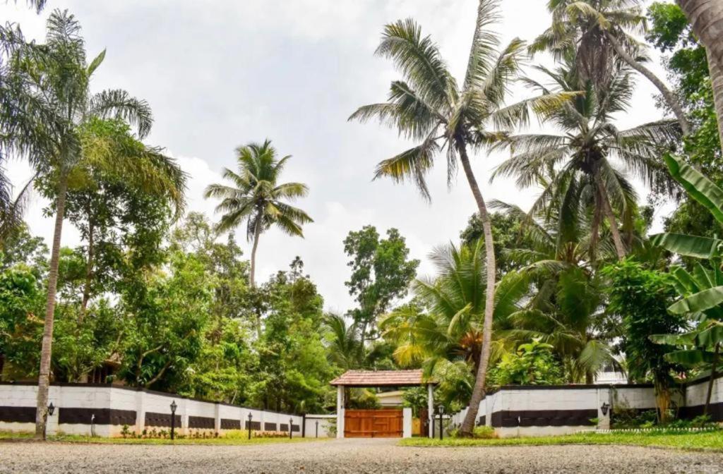 Babira Brookside Heritage Resort Kumarakom Luaran gambar