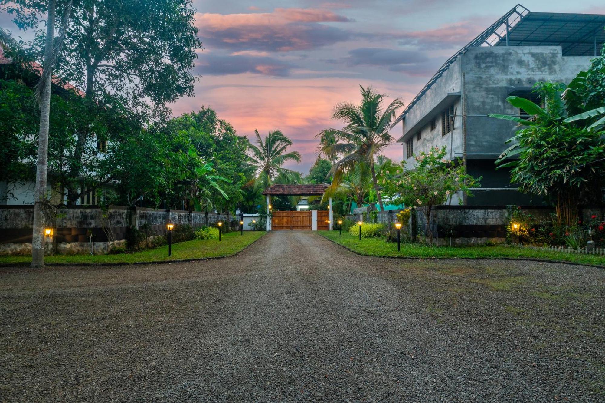Babira Brookside Heritage Resort Kumarakom Luaran gambar