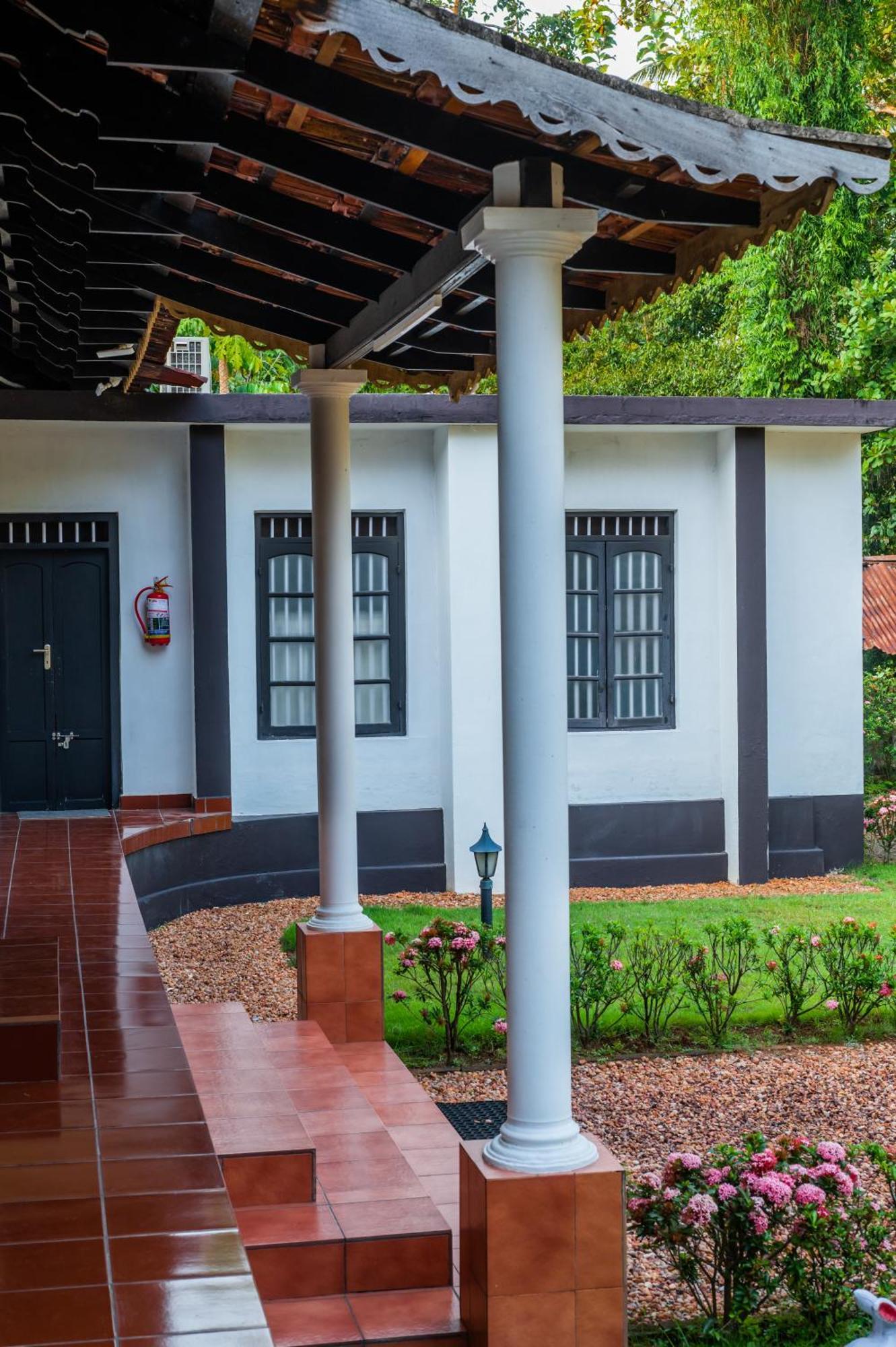 Babira Brookside Heritage Resort Kumarakom Luaran gambar